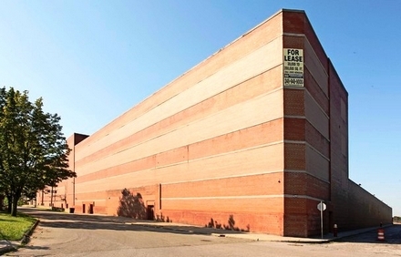 Display Group Building