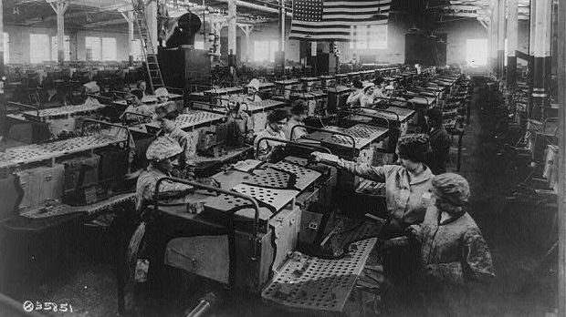 Detroit Factory c. 1914-1918 Library of Congress 4.12.17-jn