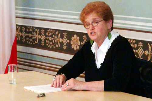 Deborah Lipstadt cz.usembassy.gov 5.5.17-jn