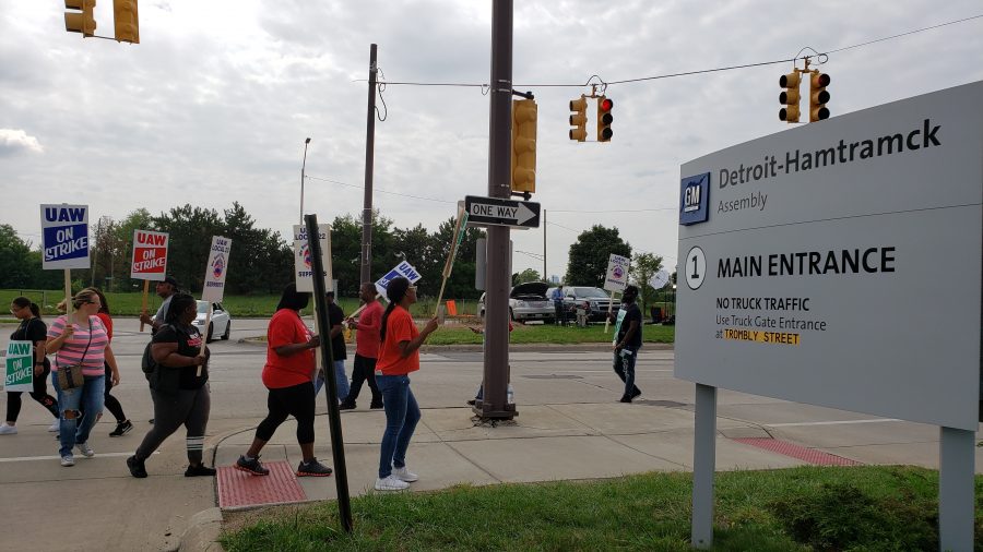 UAW Strike Poletown 2