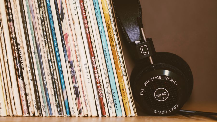 vinyl records headphones